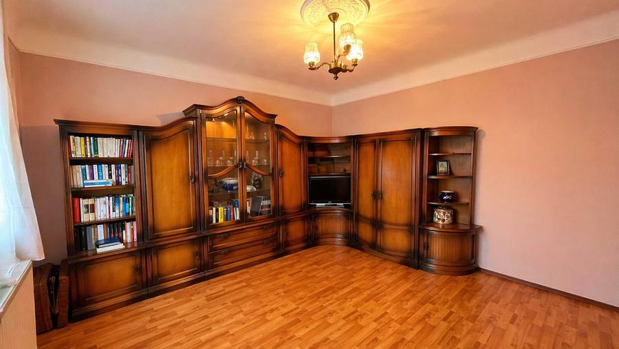 Casa cu 3 camere de vanzare in Oradea, zona Dragos Voda