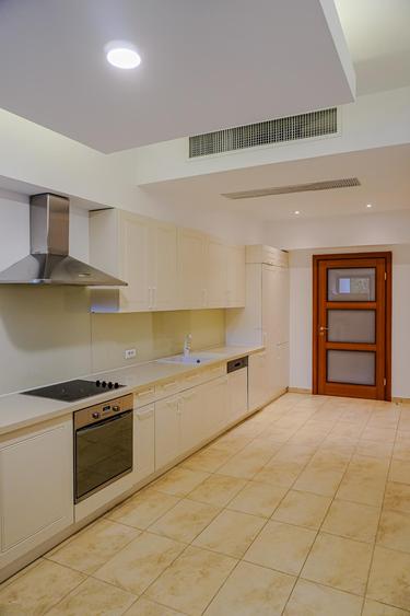 Apartment for rent - Primaverii - 4 rooms