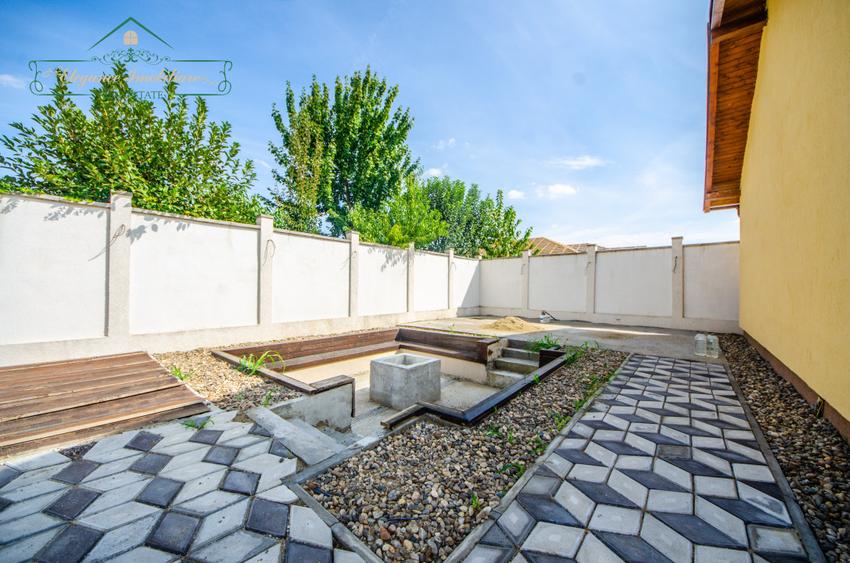 Duplex modern cu locuință secundară și curte amenajată, zona Via Carmina, Arad