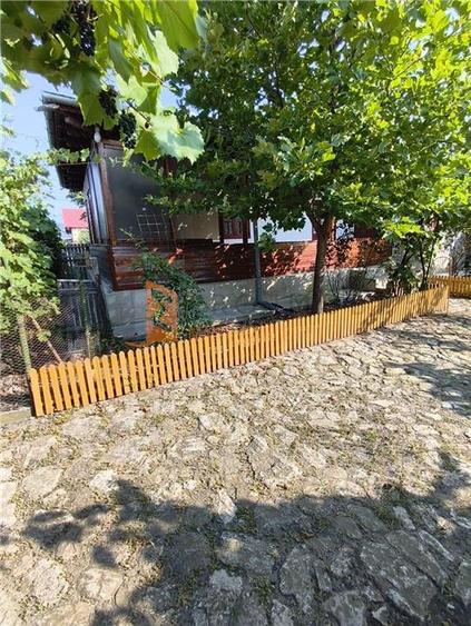 Casa tip parter cu teren generos zona Clondiru