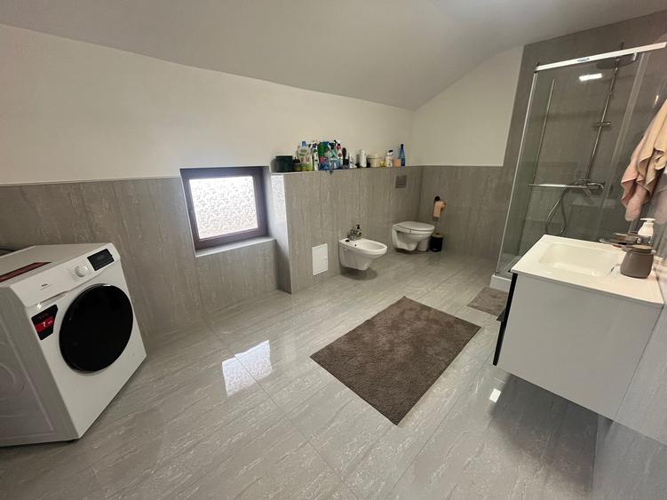 Apartament 4 camere Strada Cuza - Petresti - etaj 2 - 105 mp
