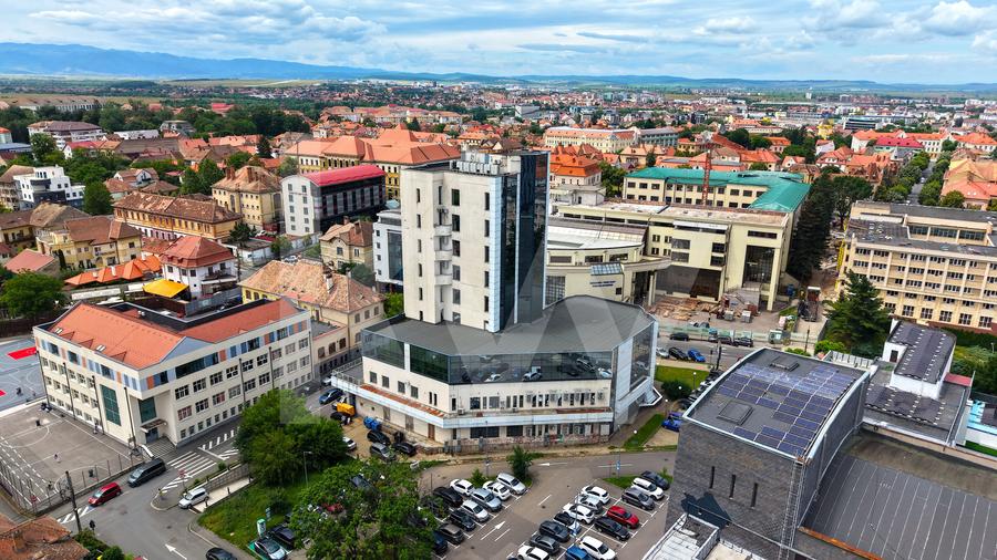 Birouri premium de închiriat | Clădire cu 6 etaje în centrul Sibiului