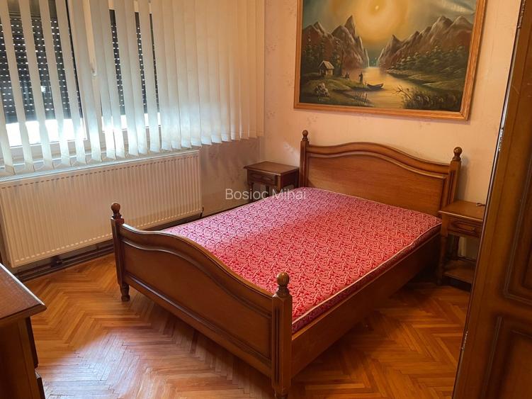 Vând apartament la parter 3 camere 74 metri pătrați utili  80.000€ - 11