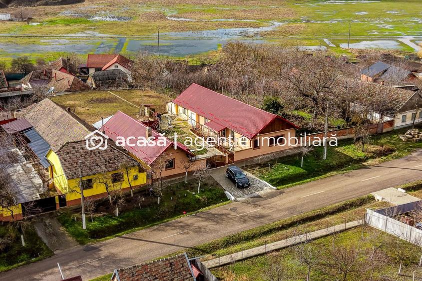 Casă în Vinga – restaurată Integral 2025 | 3 camere | utilități