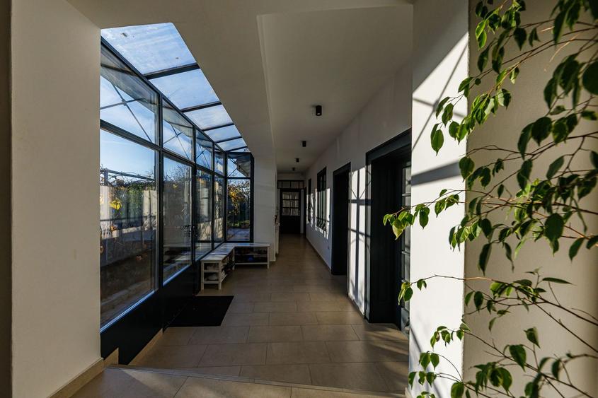 Casa cu Personalitate – Un Amestec Fascinant de Stil Istoric și Contemporan