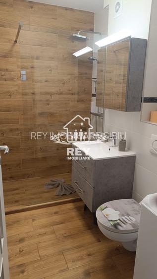 De închiriat | Penthouse Modern cu Terasă Panoramică – Sibiu -Zona ind.Vest