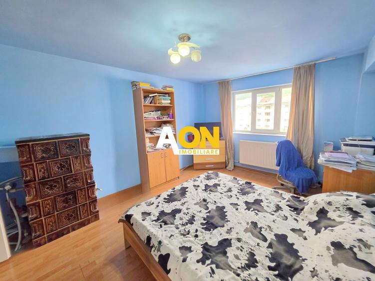 COMISION ZERO! Apartament 3 camere, etaj 3, ultracentral, Campeni