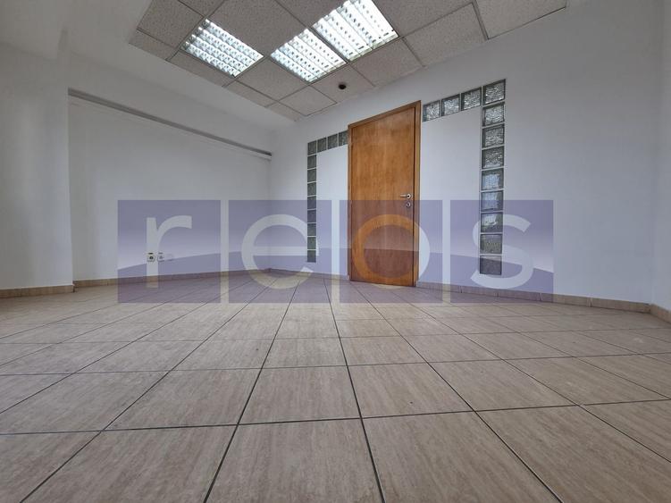 VANZARE SPATIU COMERCIAL | 15 CAMERE | ZONA UNIRII - 15