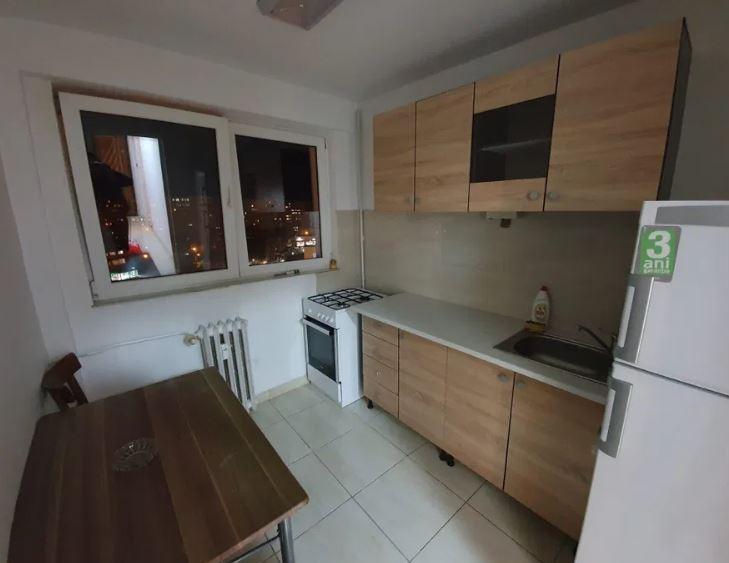 Dristor metrou,bl.reabilitat,et.8/10,DECOMANDAT,balcon inchis,mobilat,utilat