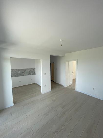 Apartament 3 camere-Loc de parcare INCLUS