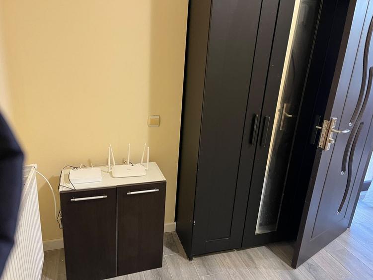 Apartament 2 camere, de inchiriat+ loc de parcare si terasa in curte
