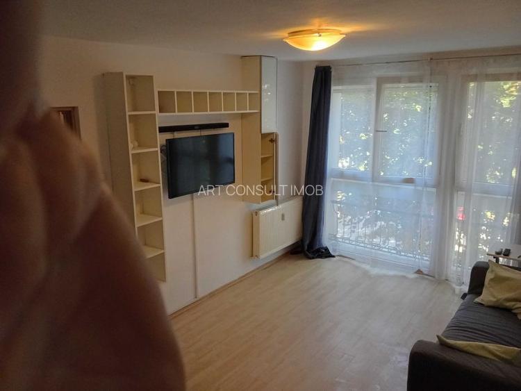 Apartament 3 Camere | Dristor | Balcon | Metrou in Proximtiate |