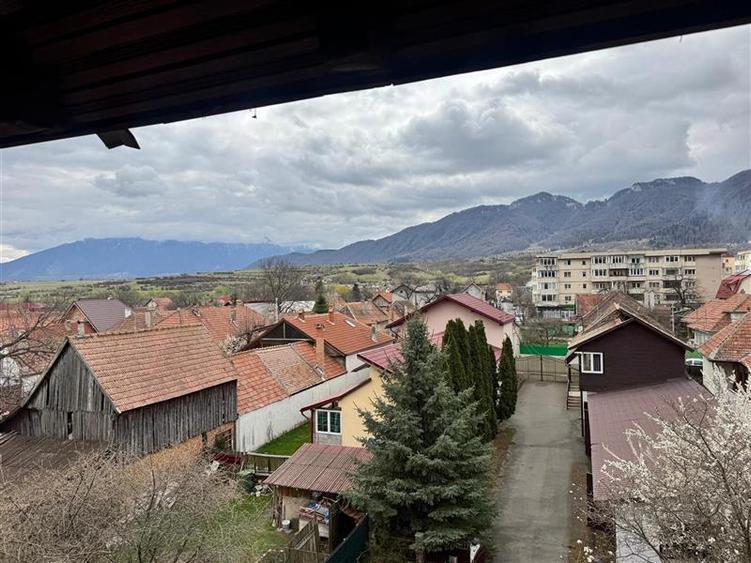 Doua case de vanzare, teren 800 mp, Zarnesti, Brasov