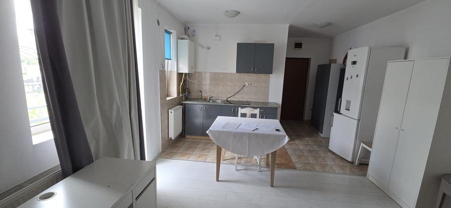 De inchiriat garsoniera in zona Hasdeu, langa UMF