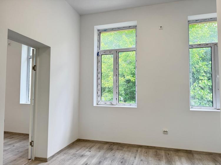 Spațiu renovat lângă Mitropolie | pretabil birouri | etaj 1