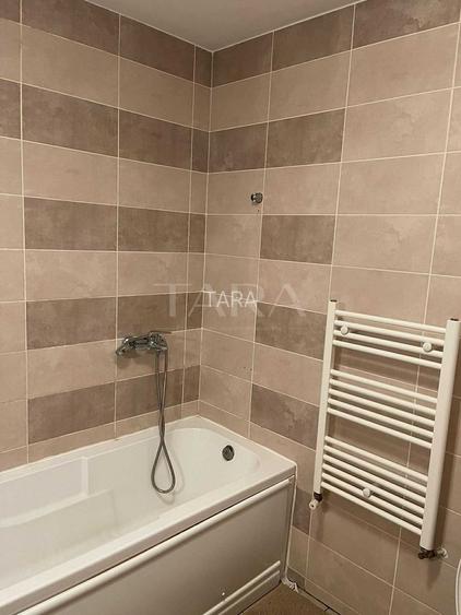 Apartament cu 2 camere, balcon generos, proximitatea Paltinia. - 7