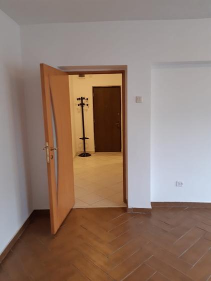 Inchiriere de la proprietar apartament 3 camere decomandate Bdul.Decebal