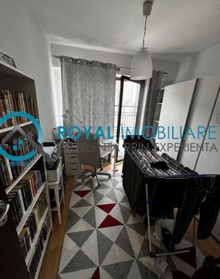 Royal Imobiliare - Vanzare Penthouse 4 camere zona Albert