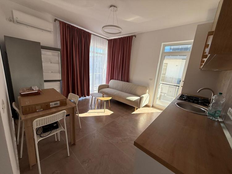 Apartament modern, prima închiriere, complet nou balcon generos