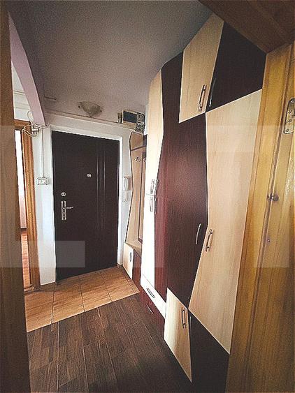 Apartament cu 3 camere si garaj, Botosani