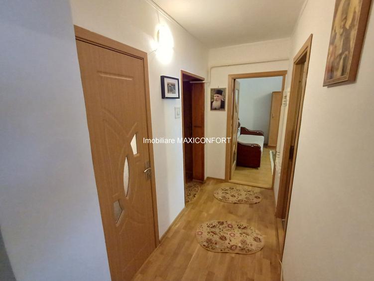 Vanzare 2 camere-Imobiliare MAXICONFORT