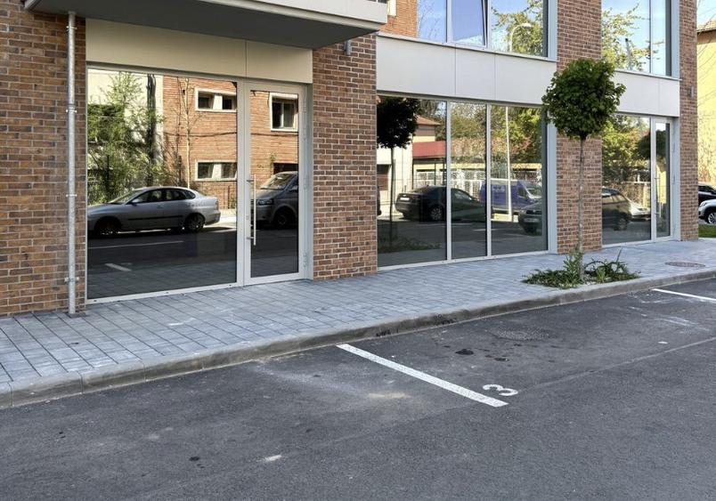 Spațiu comercial de închiriat, 147,5mp, zona Manastur,