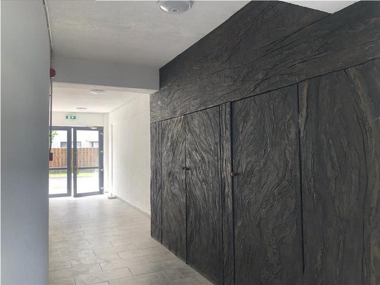 PRIMA INCHIRIERE ZONA CORESI | 2 Camere cu balcon, parcare si încălzir