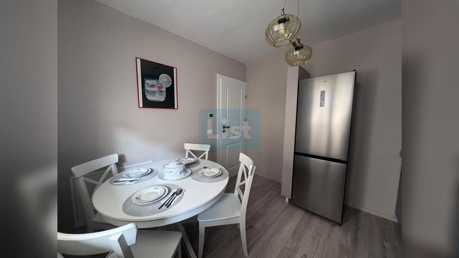 Apartament cu 2 camere de închiriat, Central
