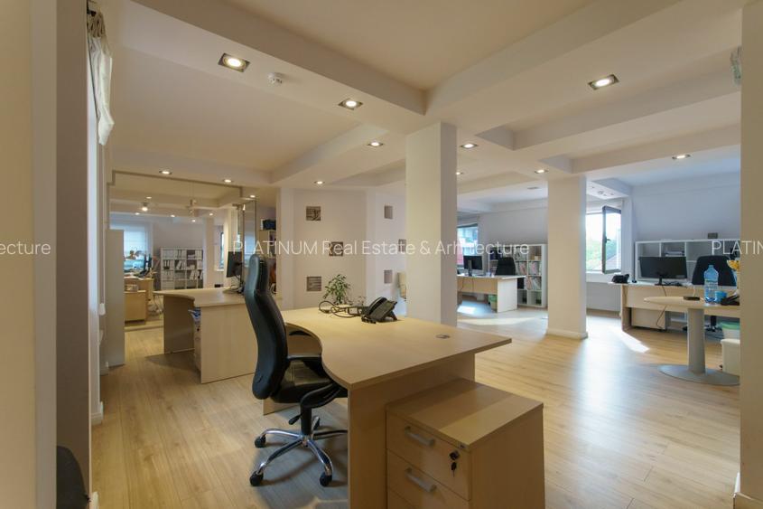 Vilă istorică renovată | Cartierul Primăverii - Televiziune  | Locatie Premium - 16
