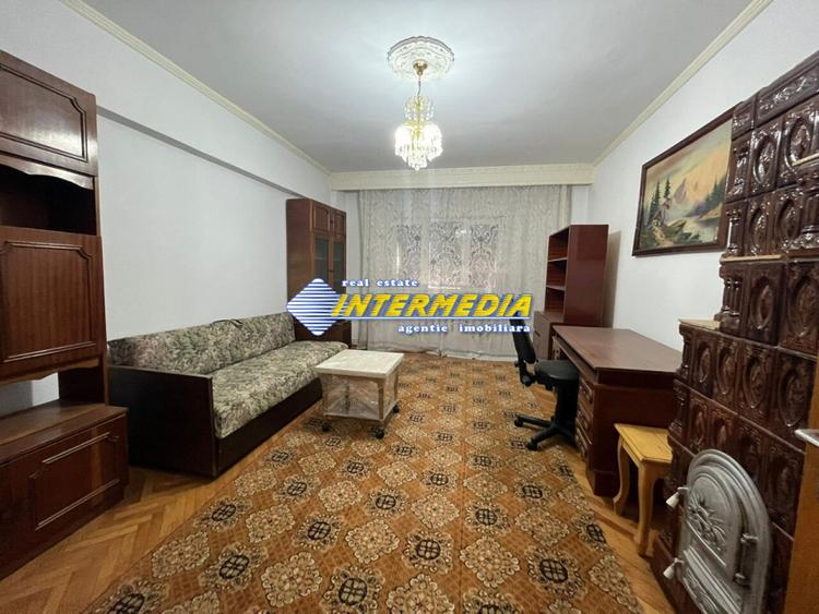 Apartament cu 3 camere 75 mp in Centru zona Primarie de inchiriat