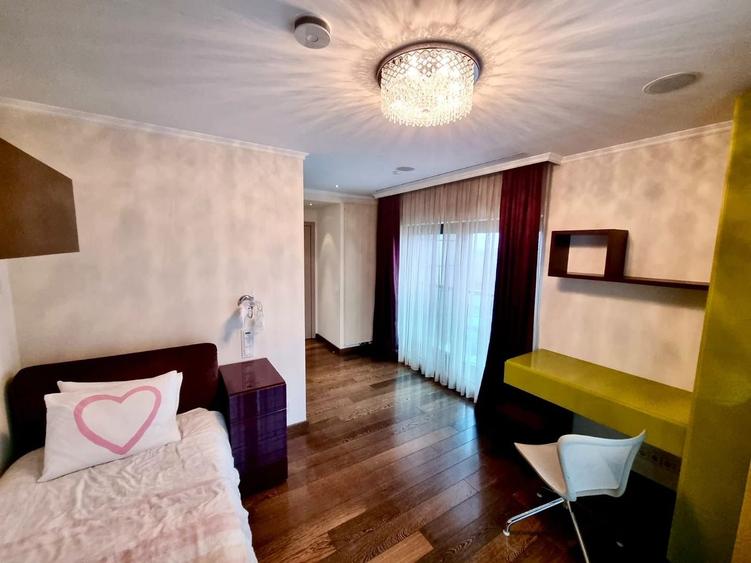Penthouse duplex exclusivist - 200 mp de terase spectaculoase