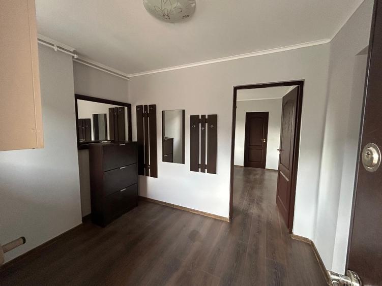 Apartamente de închiriat la casă, 2 camere, 70 mp, curte comună, Sighișoara
