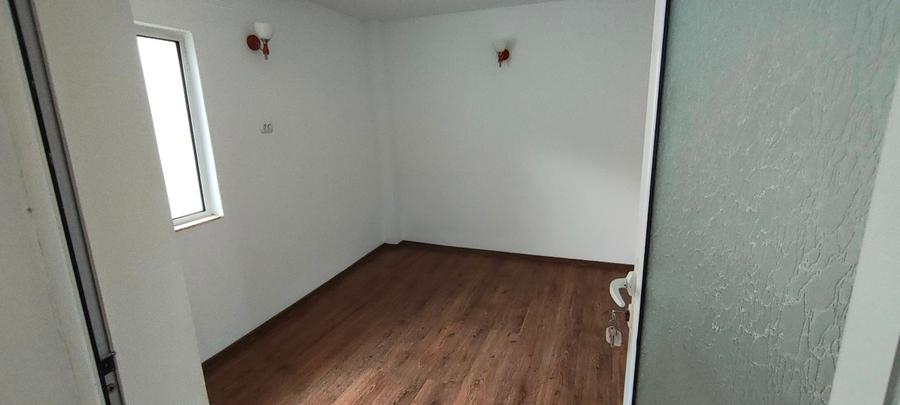 Închiriez casă cu 5 camere în Ploiești