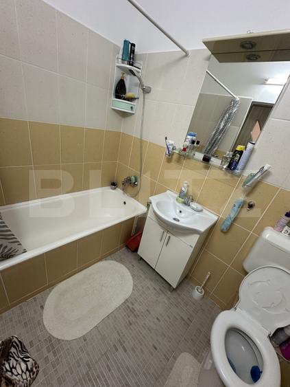 Casa P+2, 240 mp, 300 mp teren, zona Titulescu