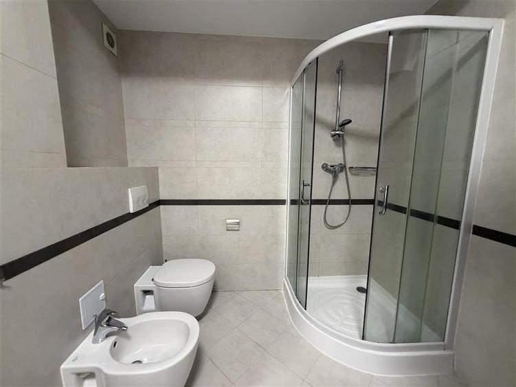 FOR RENT 4 ROOMS 200 SQM 3 PARKING