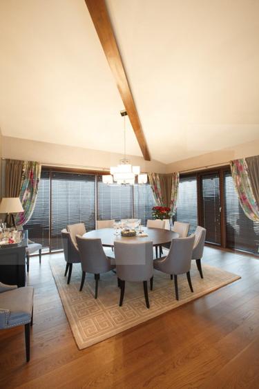 Casa individuala premium cu piscina exterioara
