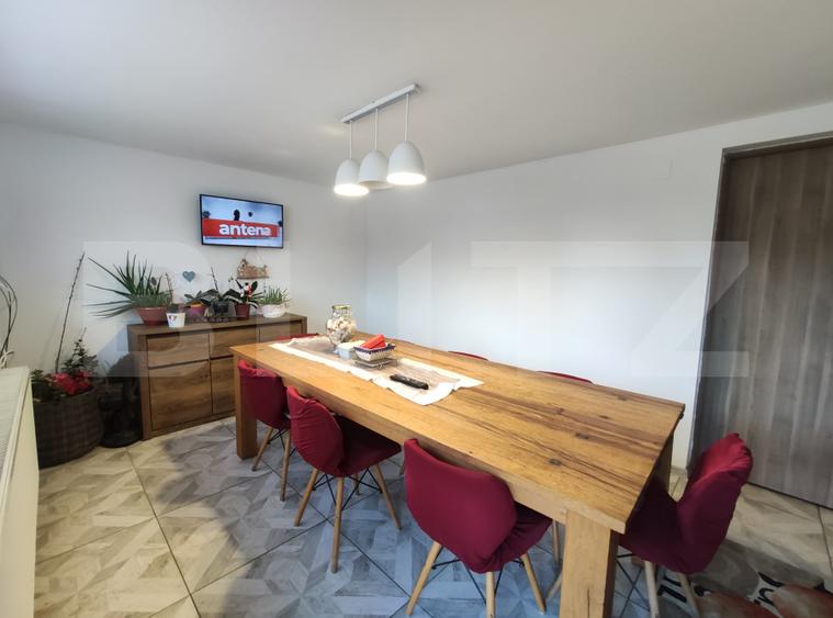 Casa cu 7 camere, 250 mp, curte, zona Dorolt