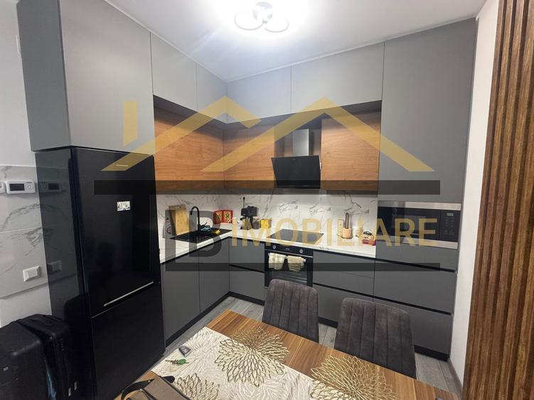 Apartament cu 2 camere, 56 mp, semidecomandat, Zona Shopping City