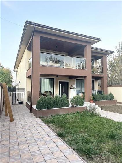 Casa de 300 mp, amplasata pe teren de 500 mp, Mamaia Nord