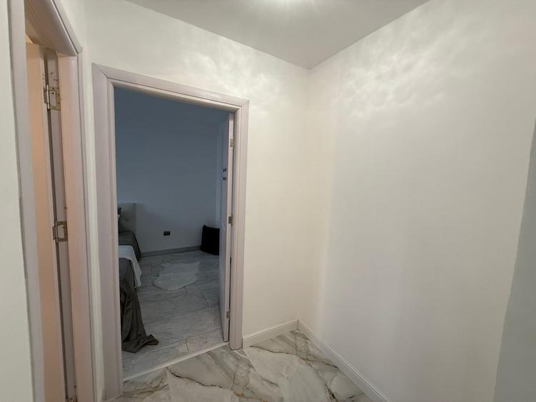 Apartament 2 camere,parter,zona Piata Centrala