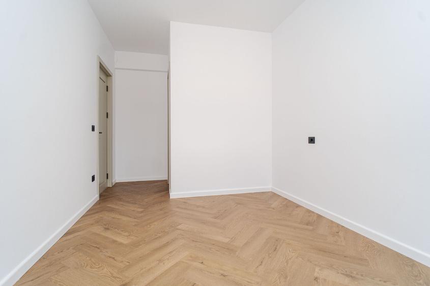 Intabulat, Apartament 3 camere, 2 bai, etajul 1