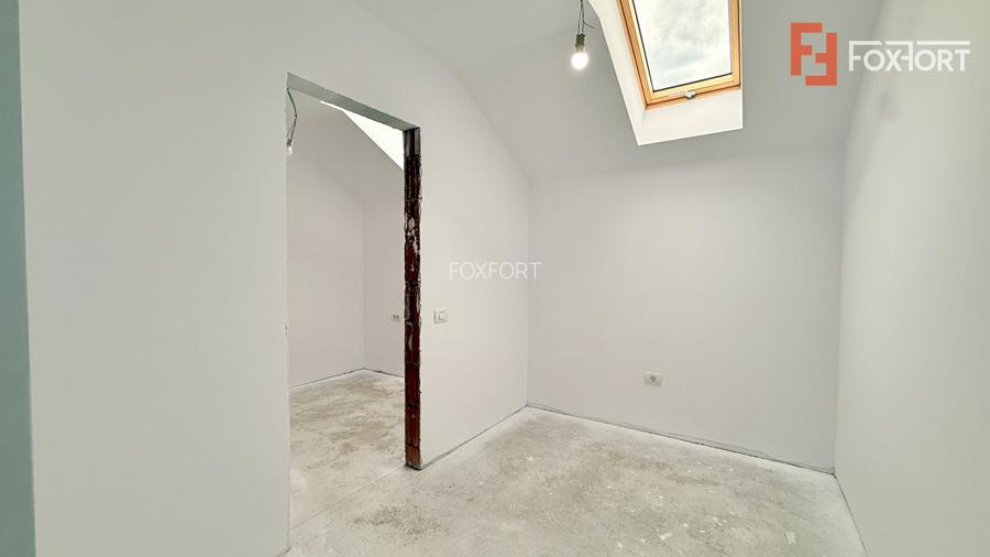 Duplex despartit, de vanzare 4 camere - curent trifazic - Mosnita Veche - 12