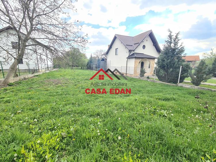 Teren intravilan in Banesti--586mp--37.900e