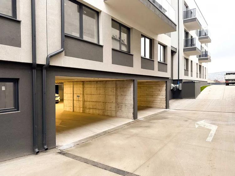 Apartament modern 3 camere, parcare, bloc nou, Zona IRA