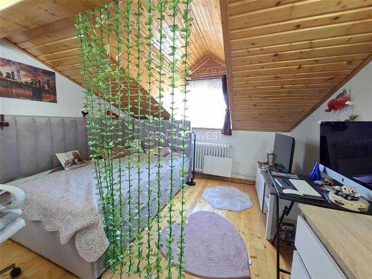Apartament 3 camere la casa curte pivnita parcare zona Centrala - 8