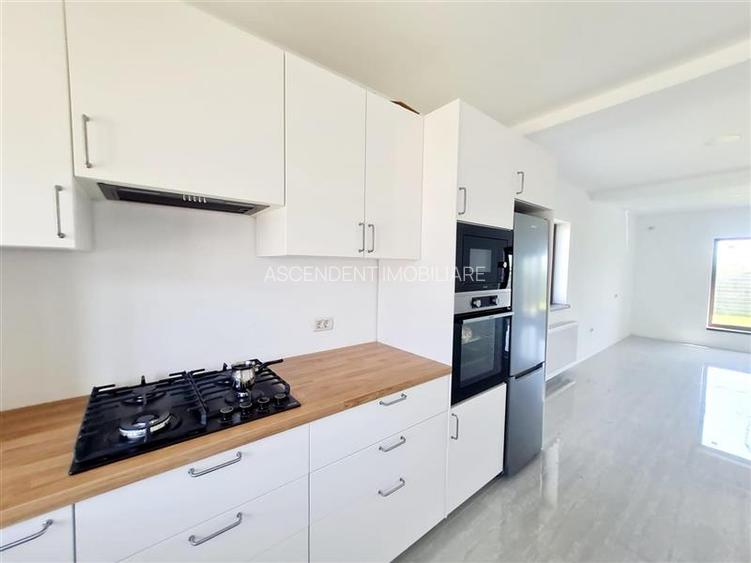 Pet friendly! Casa ergonomica, curte proprie, 2 bai,  Tarlungeni, Brasov - 17