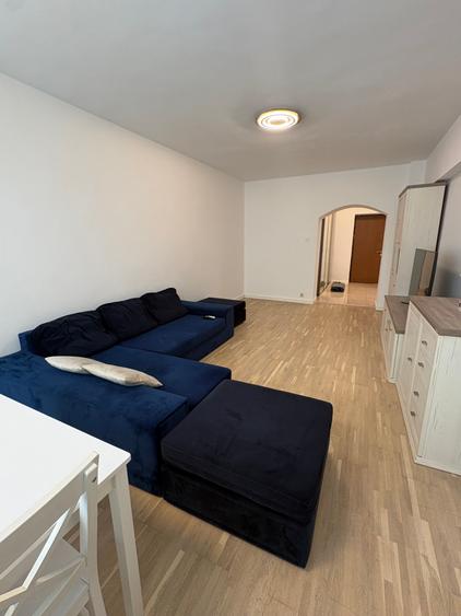 Unirii,O.Goga, ap.2 camere, et.2,70mp,renovat, loc parcare inclus, 650Euro/luna