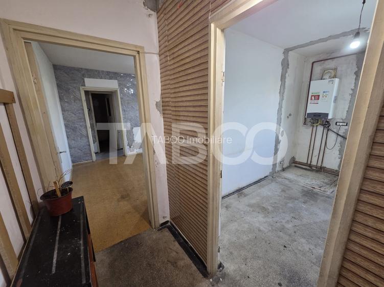 Apartament 2 camere semidecomandat zona Tudor Vladimirescu etaj 4 - 3