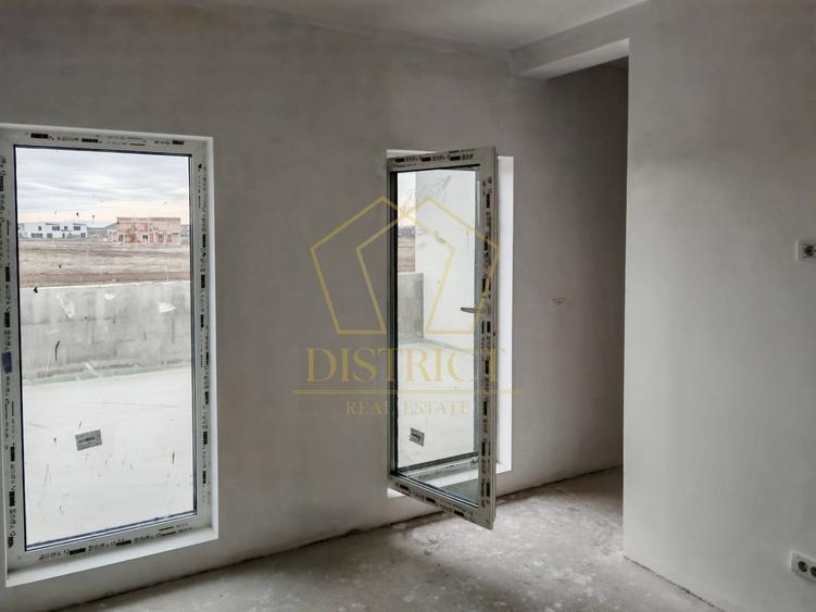 Duplex cu 4 camere despartit prin camera tehnica I Com 0% I Giarmata