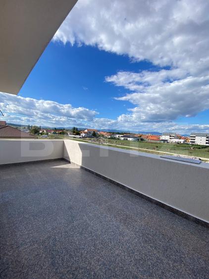 Apartament 3 camere, 115 mp, zona Dumul Petrestiului